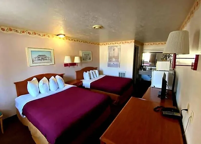 Motel Western - River 2*