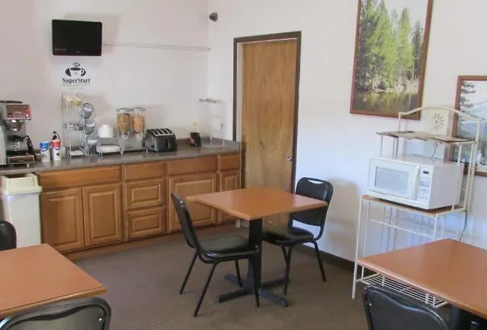 Western - River Motel